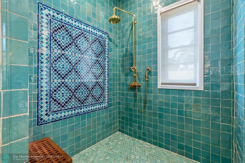  Single Family Homes Photo 21: 2530 Laguna Dr  Fort Lauderdale,  FL 33316