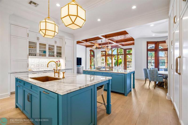  Single Family Homes Photo 27: 2530 Laguna Dr  Fort Lauderdale,  FL 33316