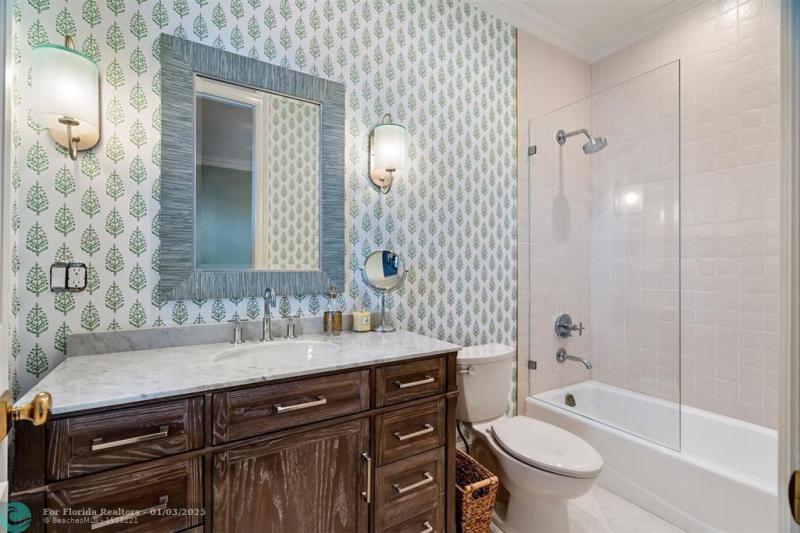 Single Family Homes Photo 56: 2530 Laguna Dr  Fort Lauderdale,  FL 33316
