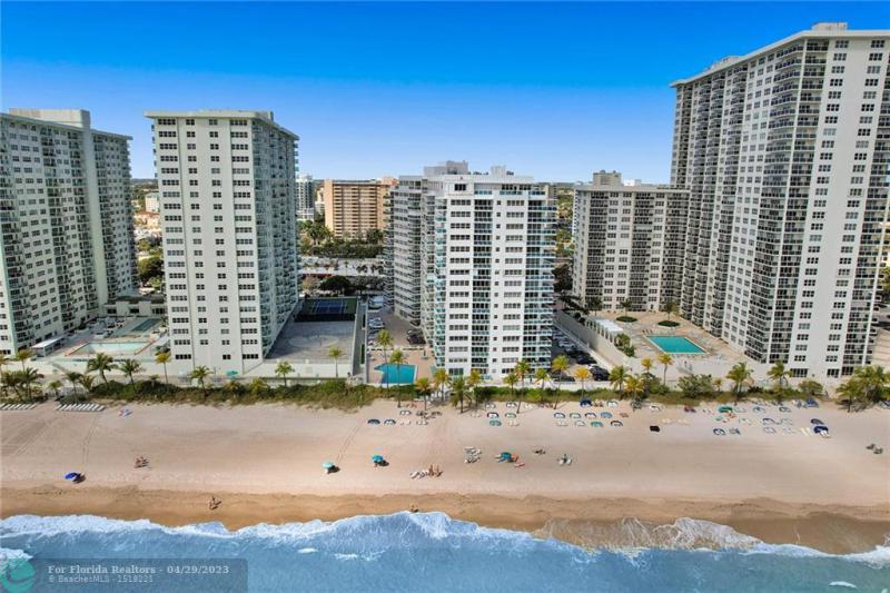  Condo & Townhome Photos