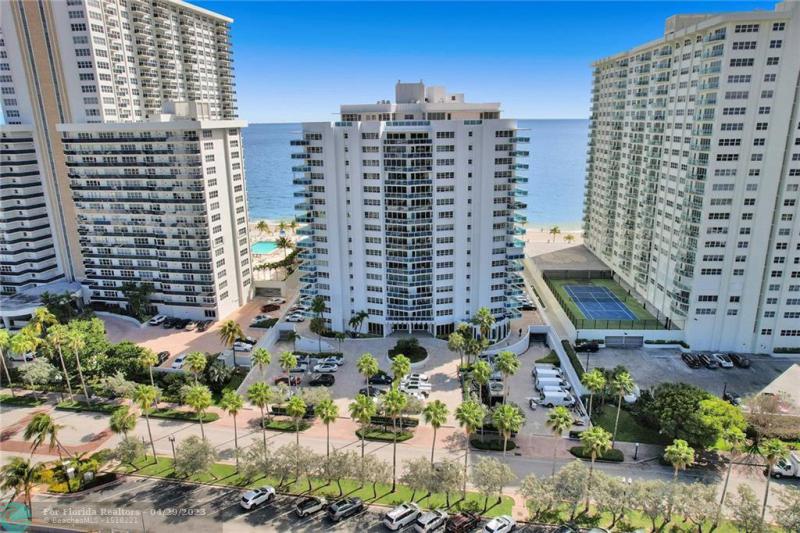  Condo & Townhome Photos