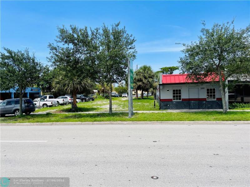  Commercial & Industrial Land Images 