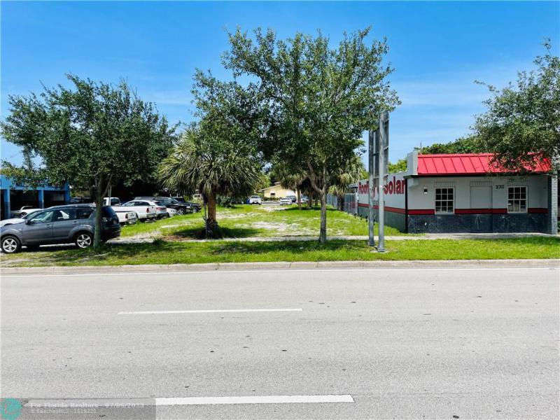  Commercial & Industrial Land Images 