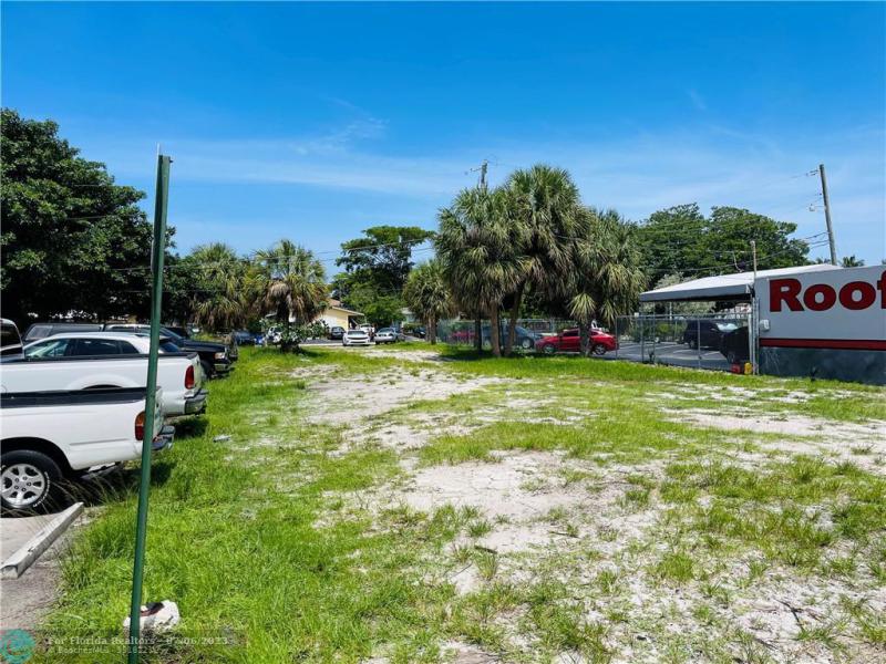  Commercial & Industrial Land Images 