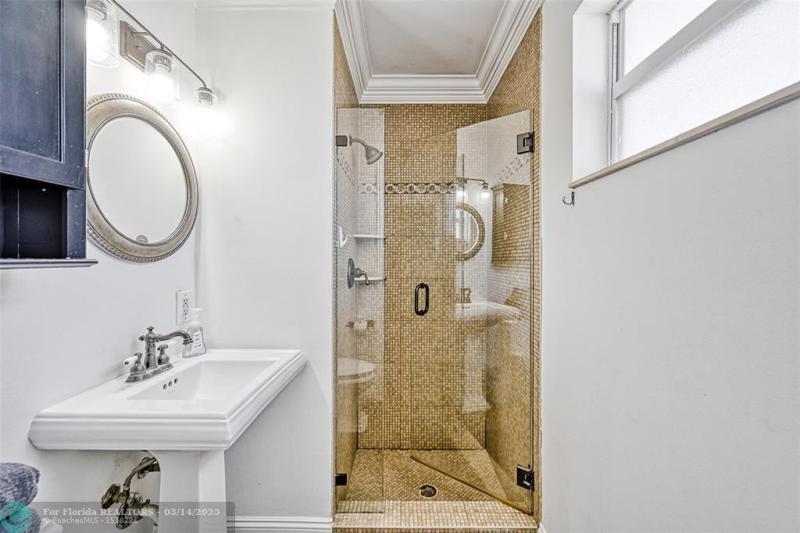 Duplex, Triplex and Fourplex Images