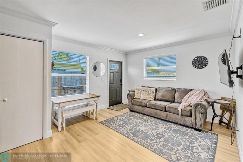 Duplex, Triplex and Fourplex Images