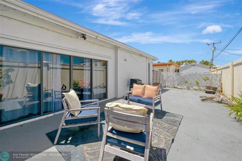 Duplex, Triplex and Fourplex Images