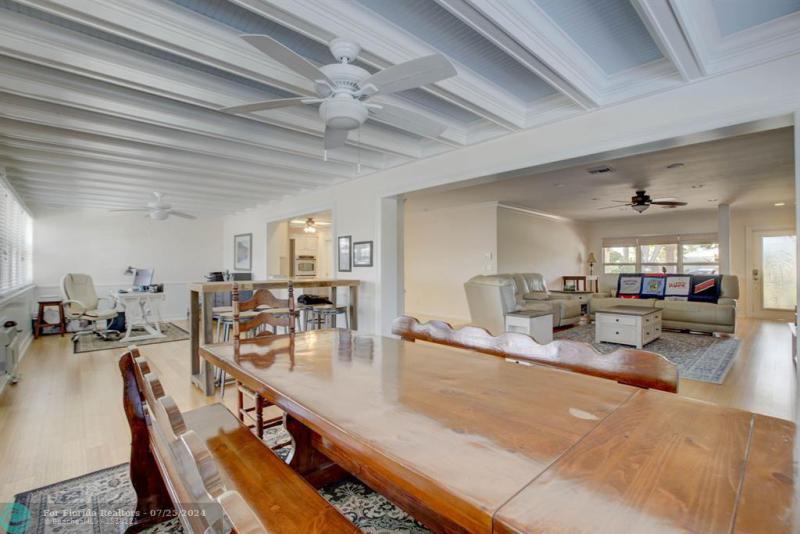  Single Family Homes Photo 15: 1920 Waters Edge  Lauderdale By The Sea,  FL 33062