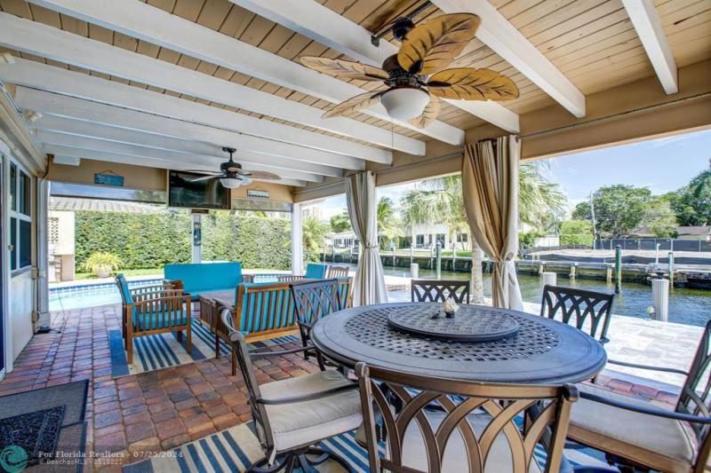  Single Family Homes Photo 29: 1920 Waters Edge  Lauderdale By The Sea,  FL 33062