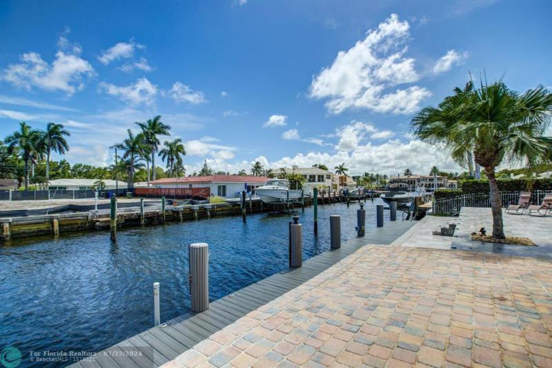  Single Family Homes Photo 32: 1920 Waters Edge  Lauderdale By The Sea,  FL 33062