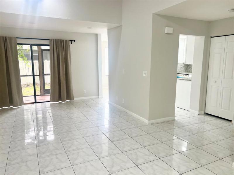 Duplex, Triplex and Fourplex Images