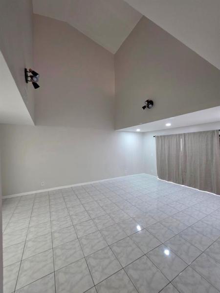 Duplex, Triplex and Fourplex Images