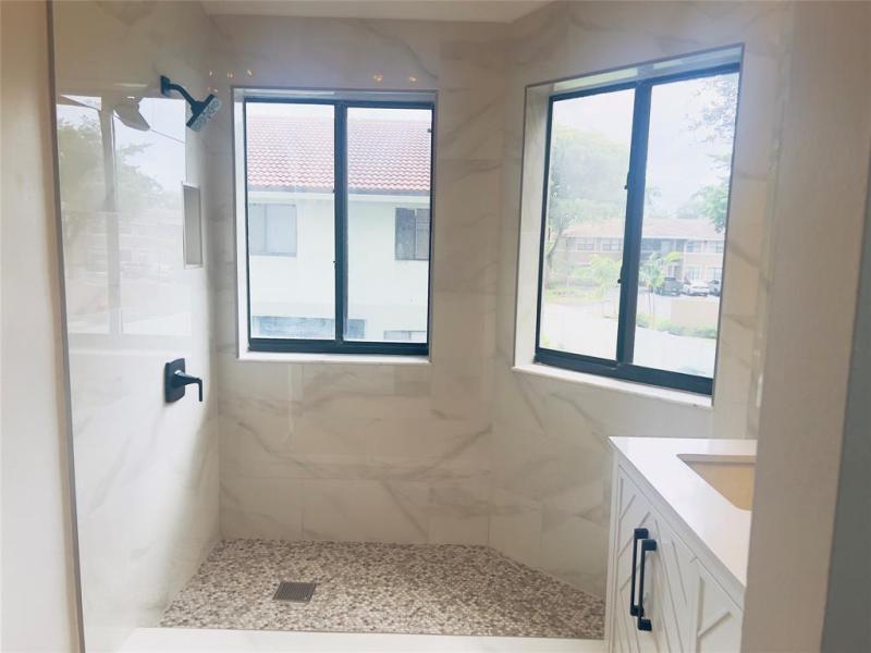 Duplex, Triplex and Fourplex Images