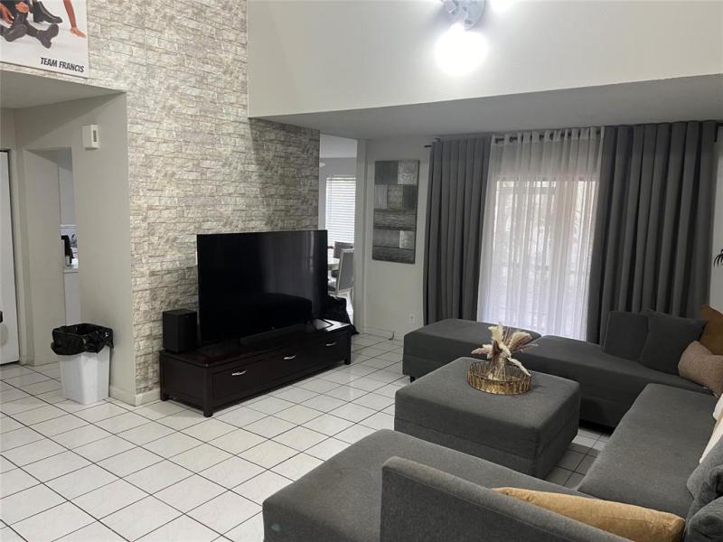 Duplex, Triplex and Fourplex Images