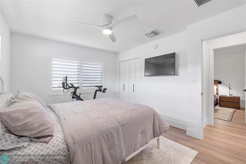  Single Family Homes Photo 30: 2157 Coral Gardens Dr  Wilton Manors,  FL 33306