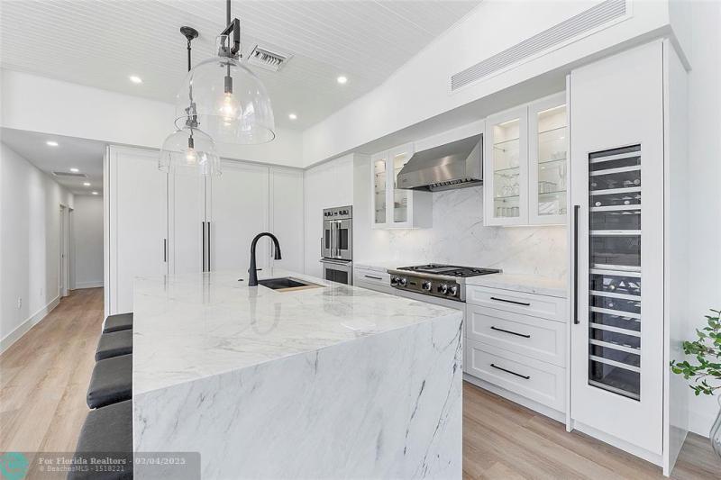  Single Family Homes Photo 35: 2157 Coral Gardens Dr  Wilton Manors,  FL 33306