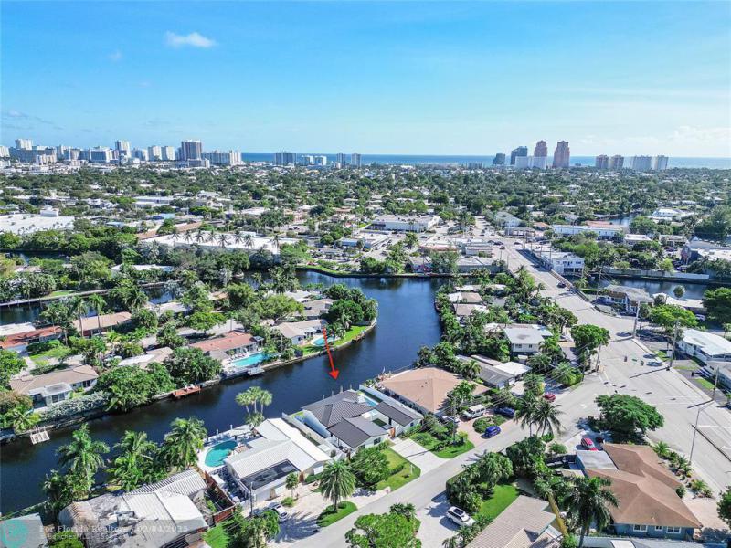  Single Family Homes Photo 8: 2157 Coral Gardens Dr  Wilton Manors,  FL 33306