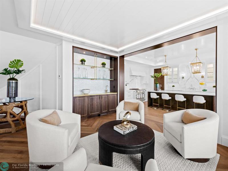  Single Family Homes Photo 12: 1812 SE 14th St  Fort Lauderdale,  FL 33316