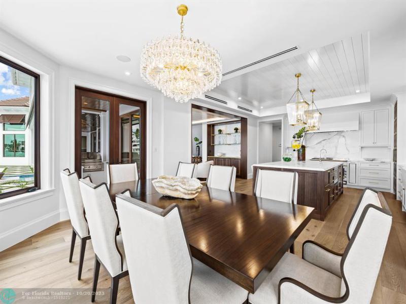  Single Family Homes Photo 14: 1812 SE 14th St  Fort Lauderdale,  FL 33316