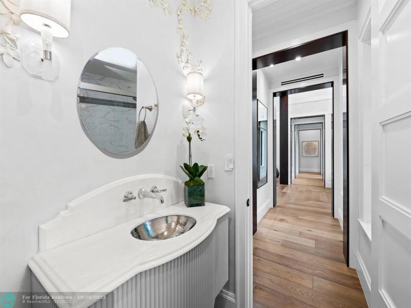  Single Family Homes Photo 22: 1812 SE 14th St  Fort Lauderdale,  FL 33316