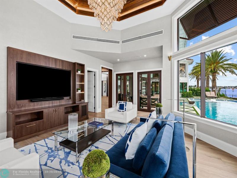  Single Family Homes Photo 24: 1812 SE 14th St  Fort Lauderdale,  FL 33316