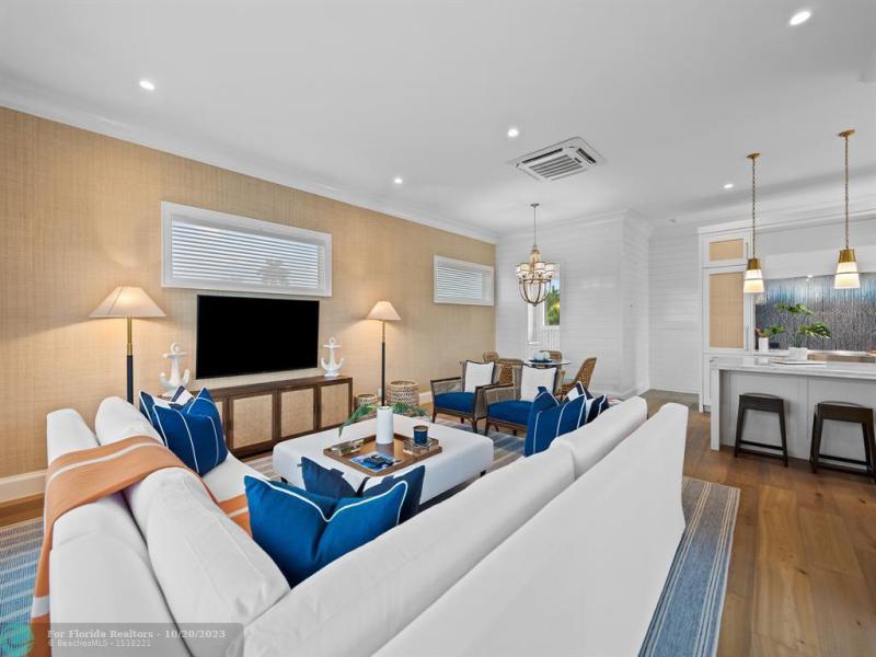  Single Family Homes Photo 49: 1812 SE 14th St  Fort Lauderdale,  FL 33316