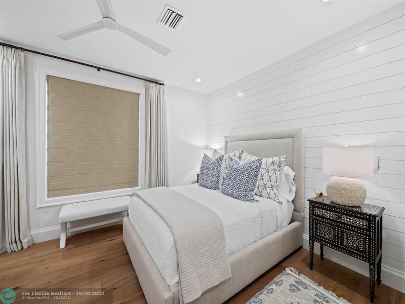  Single Family Homes Photo 58: 1812 SE 14th St  Fort Lauderdale,  FL 33316