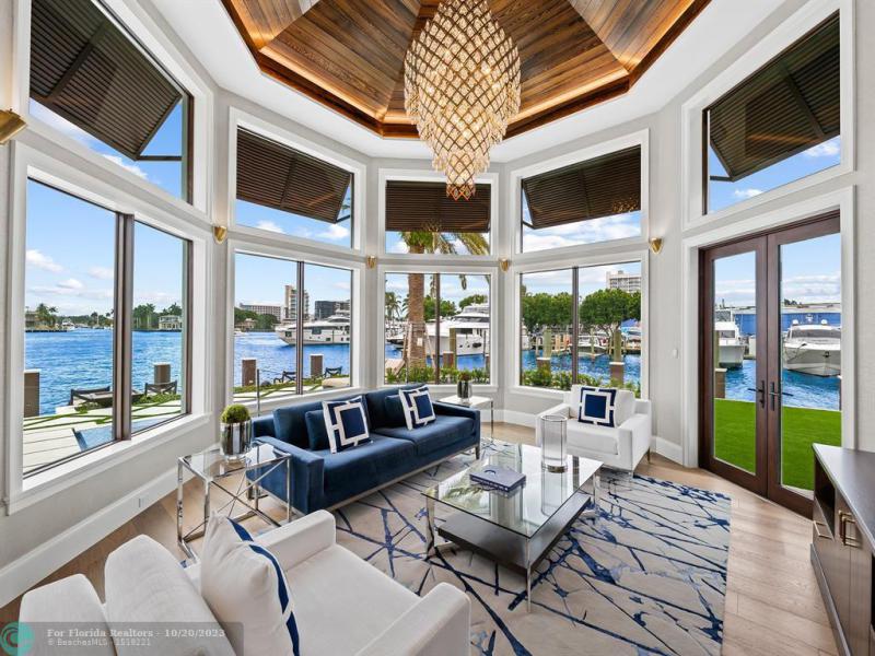  Single Family Homes Photo 7: 1812 SE 14th St  Fort Lauderdale,  FL 33316