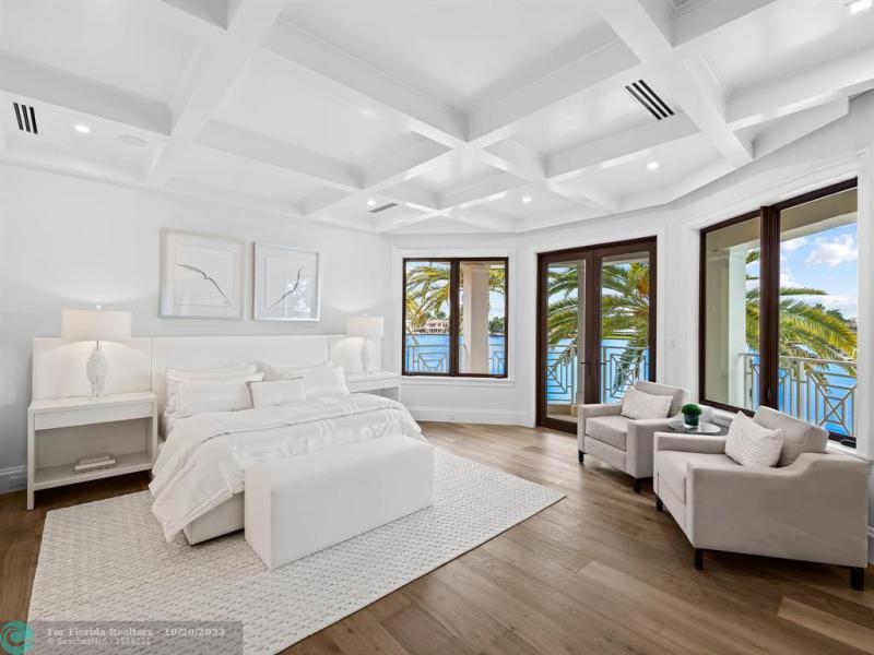  Single Family Homes Photo 8: 1812 SE 14th St  Fort Lauderdale,  FL 33316