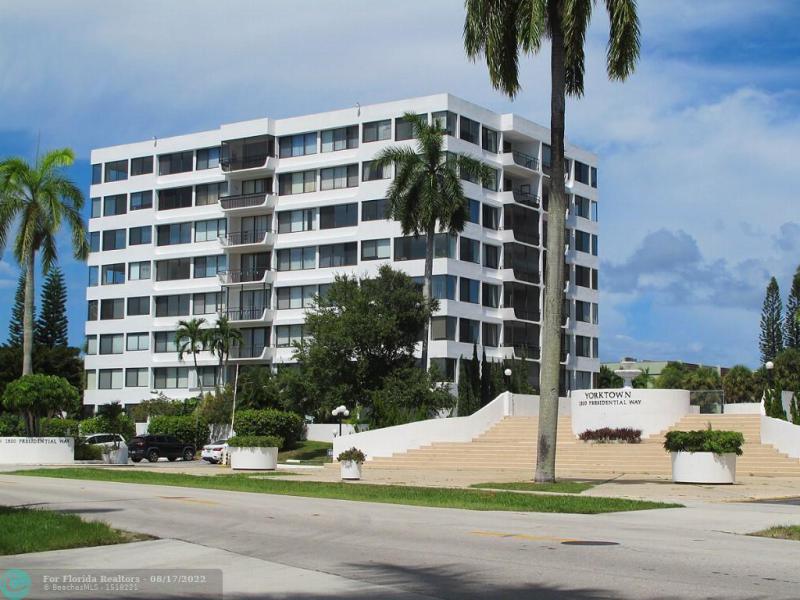 Condo & Townhome Photos