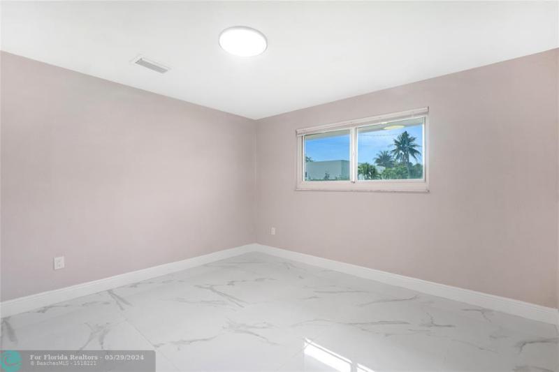  Single Family Homes Photo 19: 4440 SW 26th Ave  Fort Lauderdale,  FL 33312