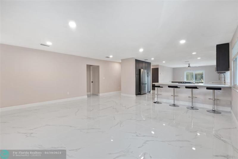  Single Family Homes Photo 24: 4440 SW 26th Ave  Fort Lauderdale,  FL 33312