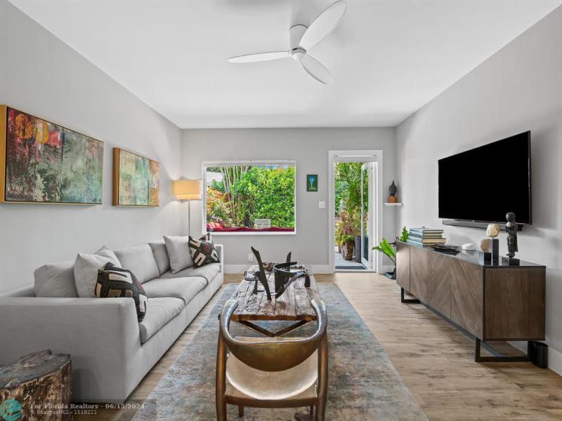 Duplex, Triplex and Fourplex Images