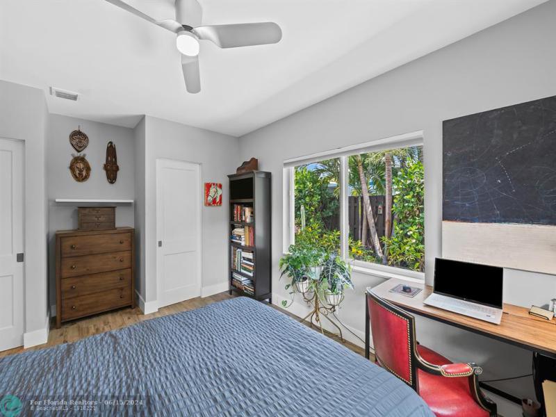 Duplex, Triplex and Fourplex Images