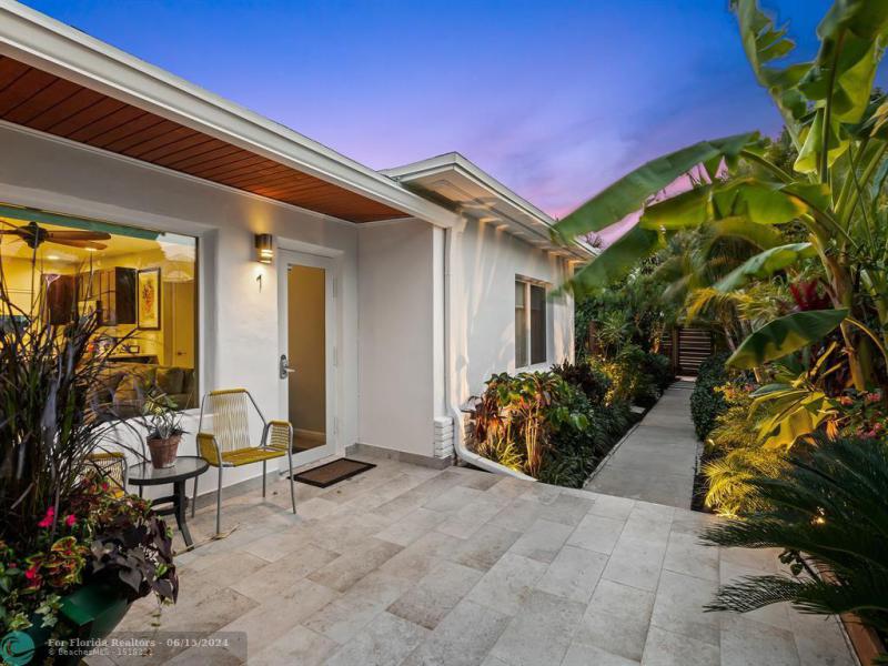 Duplex, Triplex and Fourplex Images