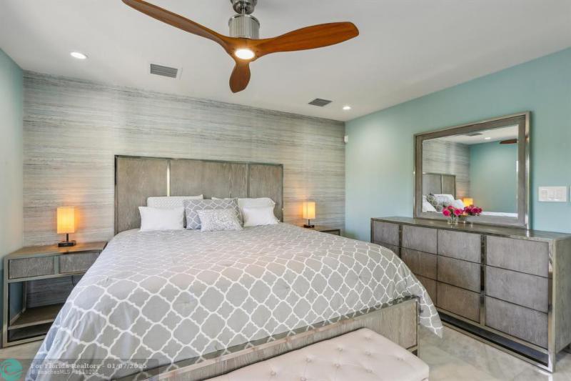  Single Family Homes Photo 14: 2000 NW 35th St  Oakland Park,  FL 33309