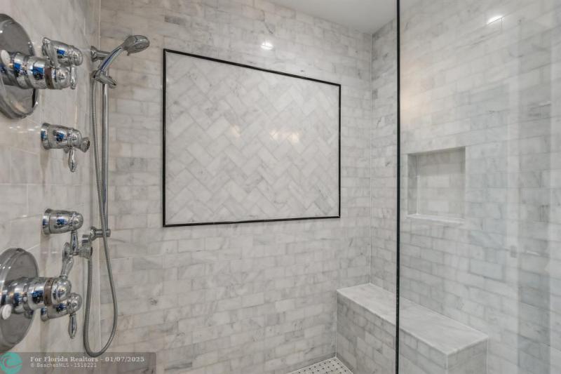  Single Family Homes Photo 19: 2000 NW 35th St  Oakland Park,  FL 33309