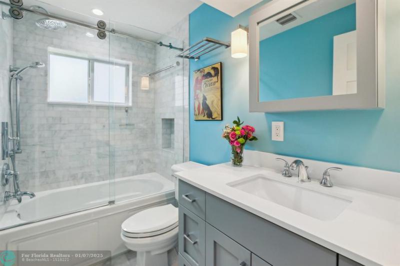  Single Family Homes Photo 22: 2000 NW 35th St  Oakland Park,  FL 33309