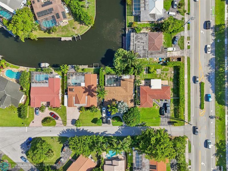  Single Family Homes Photo 36: 2000 NW 35th St  Oakland Park,  FL 33309