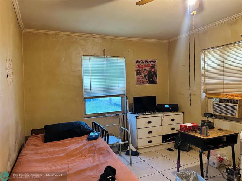 Duplex, Triplex and Fourplex Images