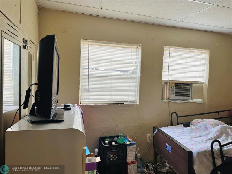 Duplex, Triplex and Fourplex Images