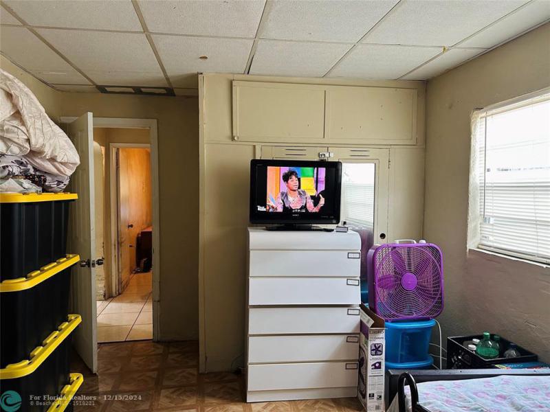 Duplex, Triplex and Fourplex Images