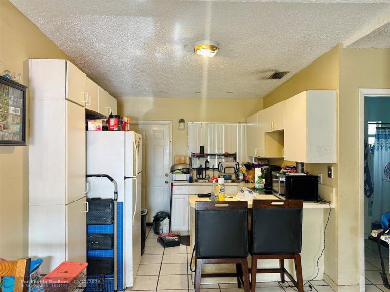 Duplex, Triplex and Fourplex Images