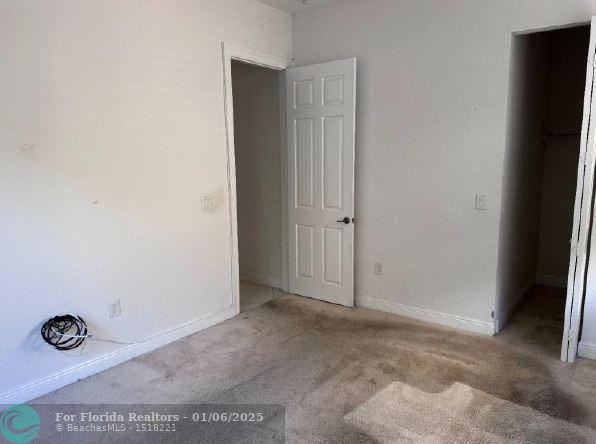  Single Family Homes Photo 11: 4981 SW 173rd Ave  Miramar,  FL 33029