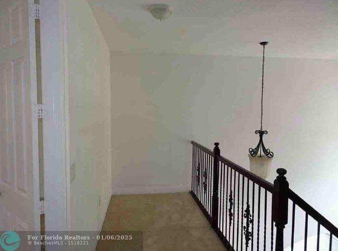  Single Family Homes Photo 12: 4981 SW 173rd Ave  Miramar,  FL 33029