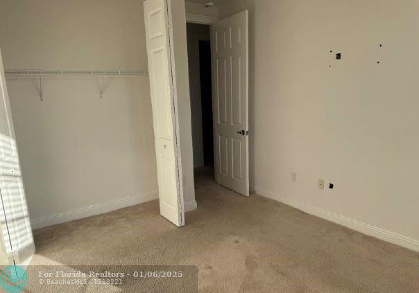  Single Family Homes Photo 8: 4981 SW 173rd Ave  Miramar,  FL 33029