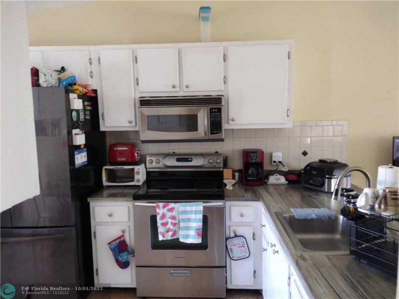  Condo & Townhome Photos