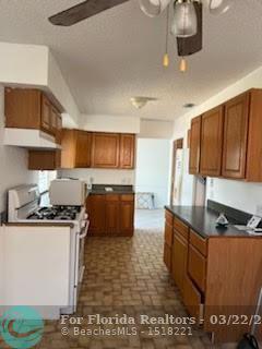  Single Family Homes Photo 2: 11861 NW 31st Pl  Sunrise,  FL 33323