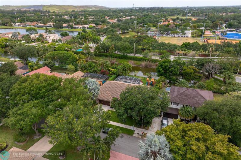  Single Family Homes Photo 33: 3950 NW 54th Ct  Coconut Creek,  FL 33073