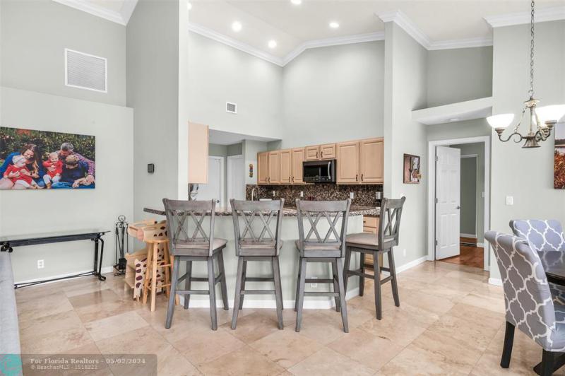  Single Family Homes Photo 5: 3950 NW 54th Ct  Coconut Creek,  FL 33073